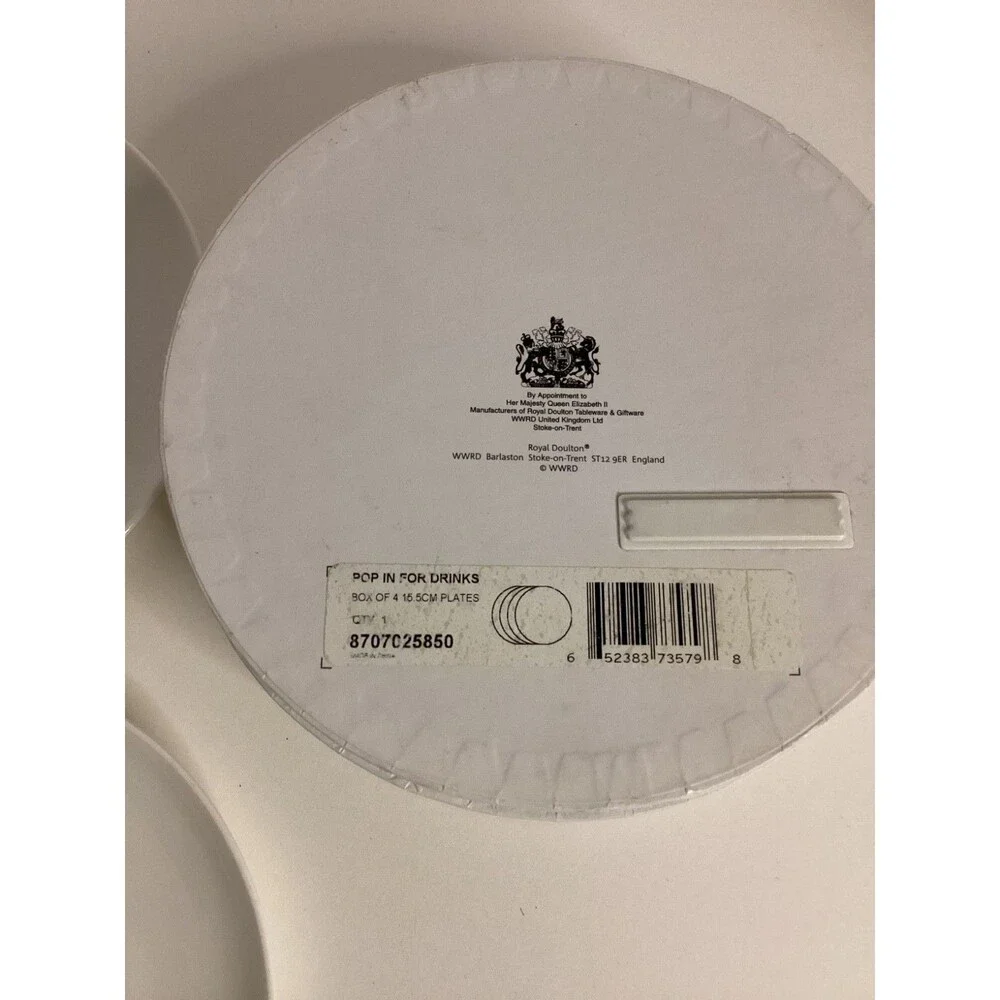 Royal Doulton London Pop In For Drinks Set of 4 Appetizer Plates Stoneware NIB - Picture 4 of 4
